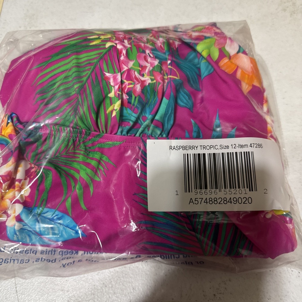 Kim Gravel Bathing Suit (2 Pieces ) Tank top, shorts, SIZE 12 - Picture 13 of 14